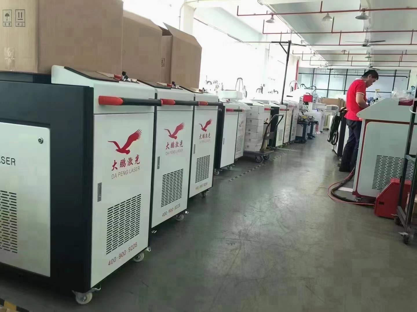 激光焊接機